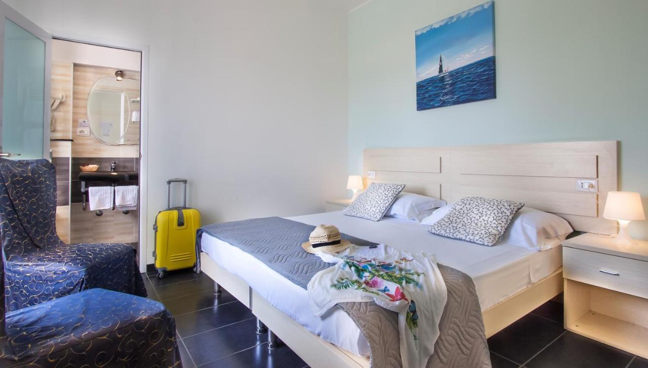 Hotel Spiaggia Marconi Rimini Exteriér fotografie